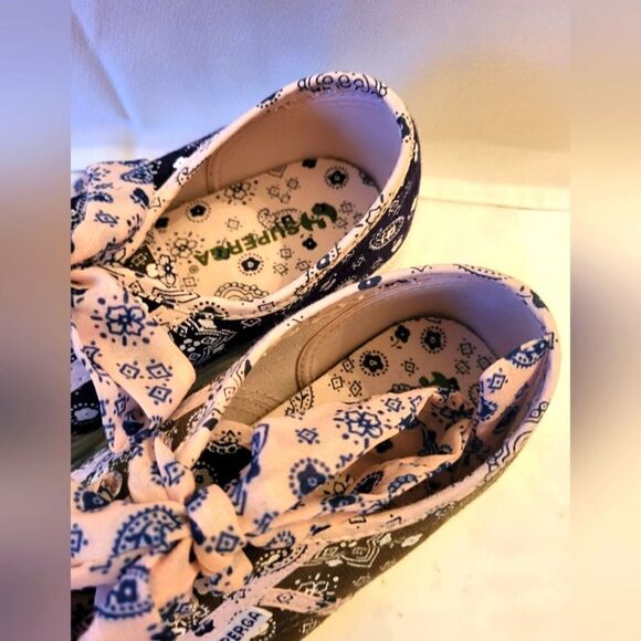 NEW SUPERGA 2750 "Bandana" Canvas w/Bandana Print Sneakers Sz.6/36 Ret. $89 - Picture 2 of 10